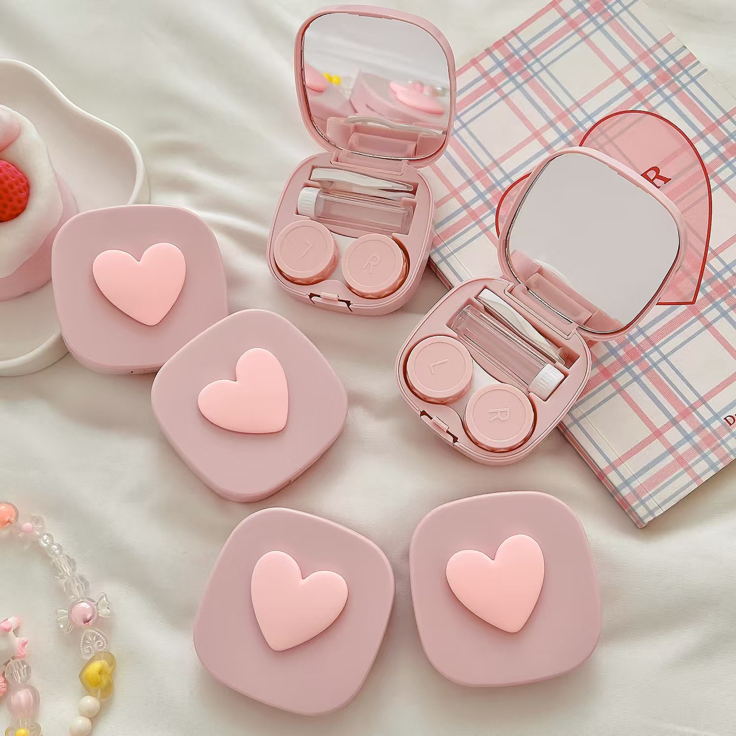 Etui na soczewki kontaktowe w  – Women Accessories List recenzja i cena