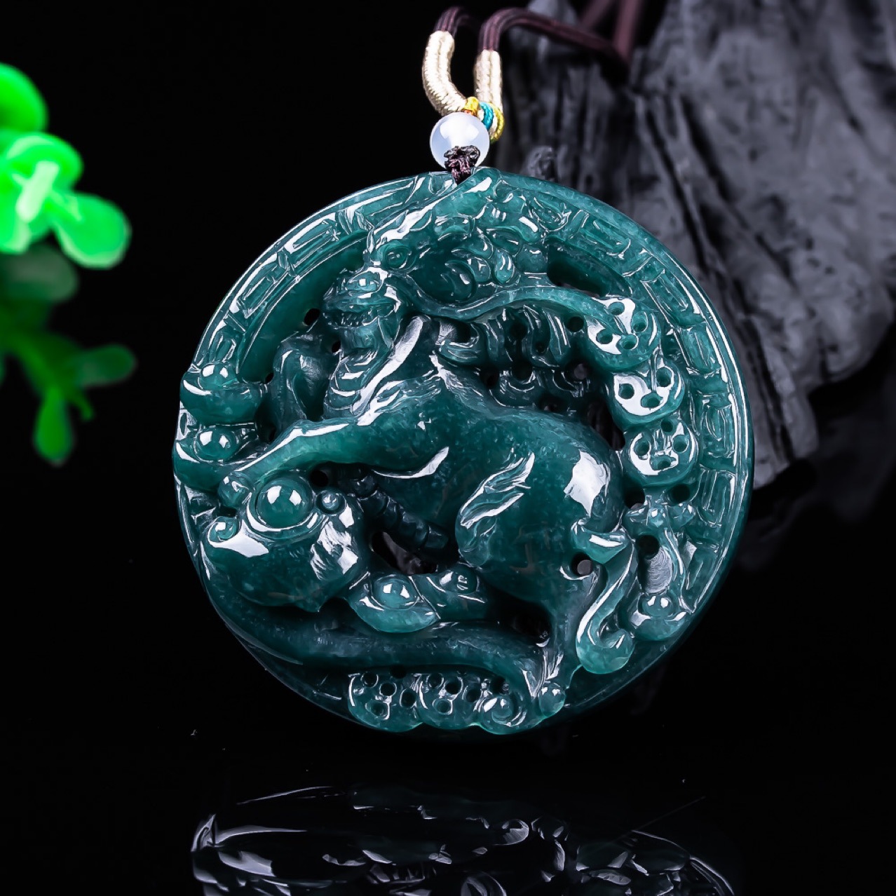 Pendant z jadeitu birmańskiego – Women Accessories For Gift recenzja i cena